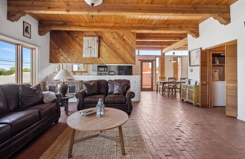 Albuquerque Casa | Perfect Mountain and Sunset Views