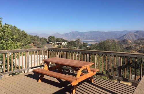 Wofford Heights Casa | ¡Escapada perfecta a la montaña con vistas panorámicas!