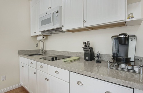 McLaughlin Cabaña | Perfect One Bedroom in Culver City/Mar Vista