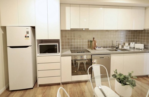 Midland Apartamento | 4 So much more in Midland sleeps 2