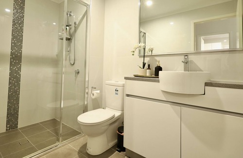 Midland Apartamento | 4 So much more in Midland sleeps 2