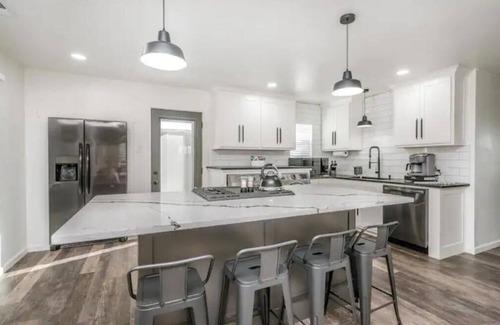Dumas Casa | Perfect Peach with Game Room