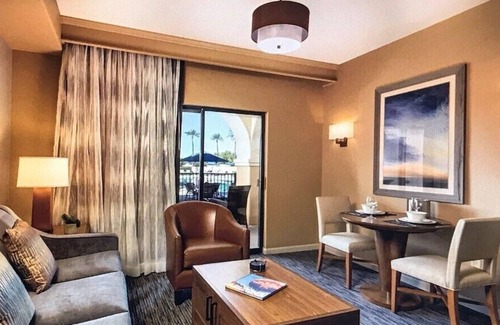 Legacy Complejo | PERFECT PHOENIX LOCATION~ Beautiful RESORT & King Bed CONDO~ Amenities ++ !!