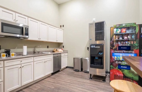 Hickory Apartamento | Perfect Private Deluxe Suite in Downtown Hickory!