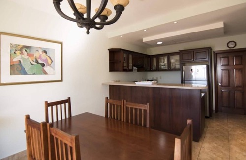 Playa Hermosa Casa | Fabulous Family Style Home - Walking distance from Hermosa Beach - Casa de Gigi
