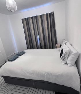Redcliffe Casa | Perfect room 4