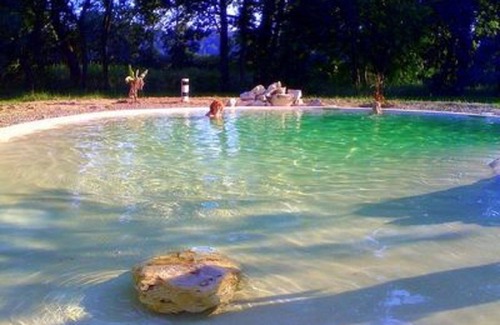 Borderes-et-Lamensans Casa | Lugar perfecto para unas vacaciones en familia o con amigos con río privado y piscina.