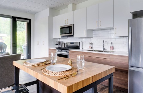 Slocan Apartamento | Perfect SLOCAN Getaway Suite - Beach - Hike - Bike