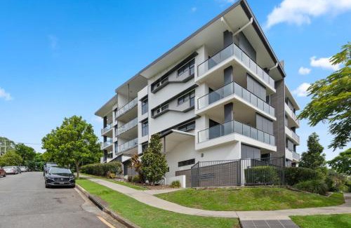 Indooroopilly Apartamento | Perfect Spot Near CBD n UQ Spacious 2Beds Apt