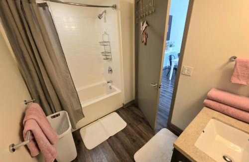 East Village Apartamento | Perfect Stay Steps to Petco Park, Downtown, Convention Center