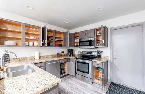 Mesa Casa | Perfect Staycation ~ Pet Friendly ~ Fire Pit ~ BBQ