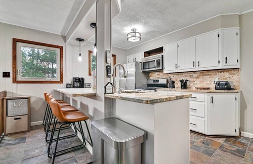 Gouldsboro Casa | Perfect Summer Getaway - Hot Tub, Pool, Kayaks, A/C in Big Bass Lake Resort!