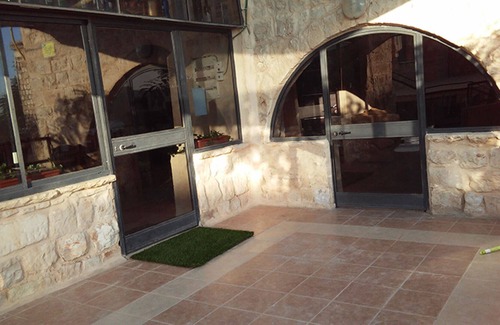 Safed Old City Casa | Perfecto alquiler de vacaciones para grupos y familias