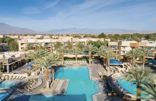 Palm Desert Villa | Perfect Weekend Getaway… Lots of Space & Great Amenities!!