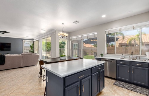 East Mesa Casa | Perfect winter getaway home {Heated POOL, SPA, BBQ, PUTTING GREEN}