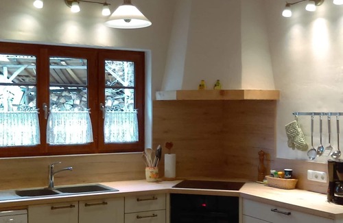 Lorgues Casa | Casa de piedra, wifi gratis, ideal para niños + perros, amueblada con amor
