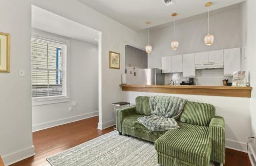 Faubourg Delachaise Casa | Perfectly Located 1 Bedroom I Uptown - Magazine St