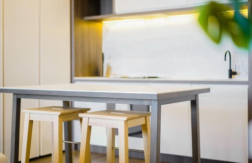 Caulfield North Apartamento | Perfectly Located Executive 1BR at Caulfield North