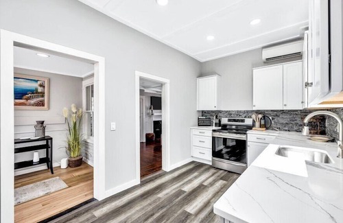 Hyannis Casa | Perfectly Located Large House Just Steps From The Beach! RPAM066