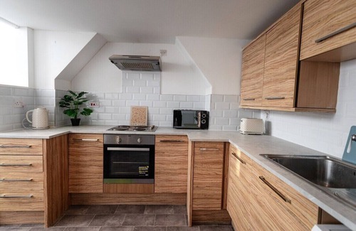 Plasnewydd Apartamento | Perfectly Placed: Cozy Flat in the City's Heart