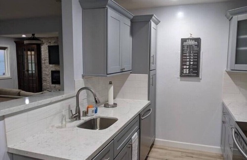 Ocean Beach Condominio | Perfectly Remodeled Condo w/ Panoramic Ocean Views