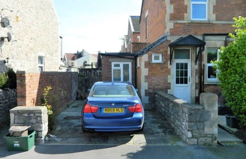 Weston-super-Mare Apartamento | Period Apartment close to the Sea Front.