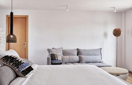 Drafaki Apartamento | Periscope Suite Private Jacuzzi by Monocle