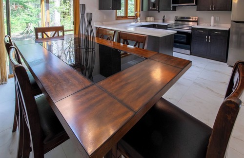Grand Bend Cabaña | Periwinkle Place- Close to the Beach in Southcott Pines!