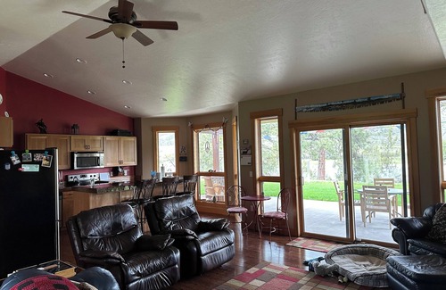 Perma Cabaña | Perma House, Rural Wilderness Getaway