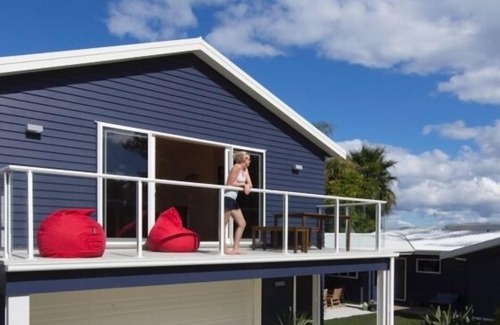 Whangarei Heads Apartamento | Personalizado, boutique, alojamiento frente a la playa.