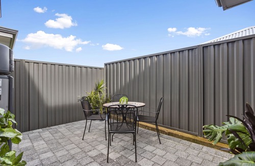 Perth Casa | Perth Airport Hideaway