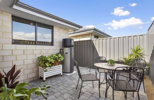 Perth Casa | Perth Airport Hideaway