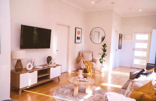 Lakes Entrance Casa | Pet & Boat friendly! Lhorizon - Rhyme of the Sea