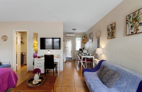 Downtown Hollywood Apartamento | Pet-Friendly 1BR Studio w/Parking and BBQ, Hollywood