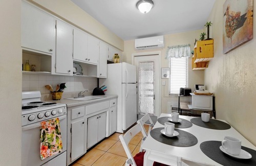 Downtown Hollywood Apartamento | Pet-Friendly 1BR Studio w/Parking and BBQ, Hollywood