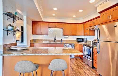 La Playa Condominio | Pet Friendly 2 bedroom in Point Loma, Overlooking Kellogg Beach - Stay for 30 days!