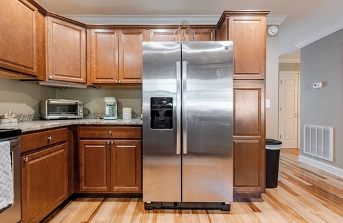 Woodfin Apartamento | Pet Friendly - 2 Bedroom Cozy Nut Shell