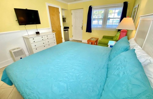 Atlantic Beach Hotel | Pet-friendly, 3 Blocks to Beach, Centrally Located! Unit 111