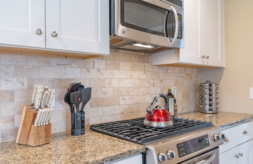 Northeast Carrollton Casa | Pet Friendly 4/3 in Carrollton with Hot Tub