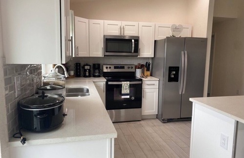 Highland Casa | Pet friendly 4 bed 3 Full bath house in charming Sebring next to Speedway