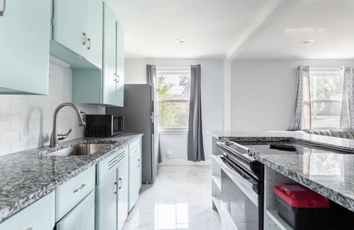 Inglewood Casa | Pet Friendly! A+ Neighborhood Hip! Patio Home!