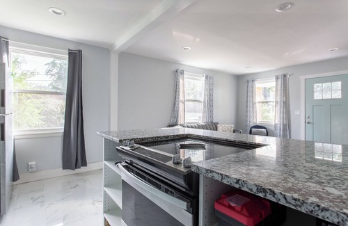 Inglewood Casa | Pet Friendly! A+ Neighborhood Hip! Patio Home!