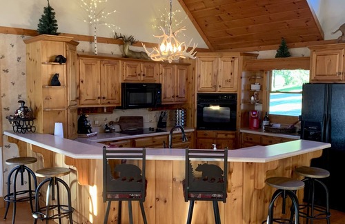 Dunlap Cabina | MARCH RATE REDUCTION! PERFECT SPRING BREAK BOOK NOW! POOL WITH VIEWS! EV charger