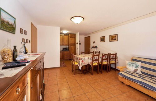 Predazzo Apartamento | Pet-friendly Apartment "Appartamento di Viola ed Elia" with Mountain View & Balcony