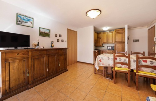 Predazzo Apartamento | Pet-friendly Apartment "Appartamento di Viola ed Elia" with Mountain View & Balcony