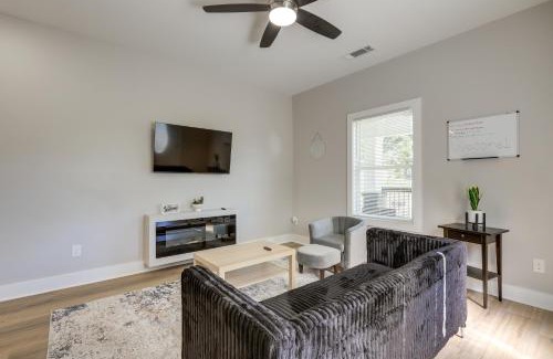 College Park Apartamento | Pet-Friendly ATL Hub - 9 Mi to Downtown