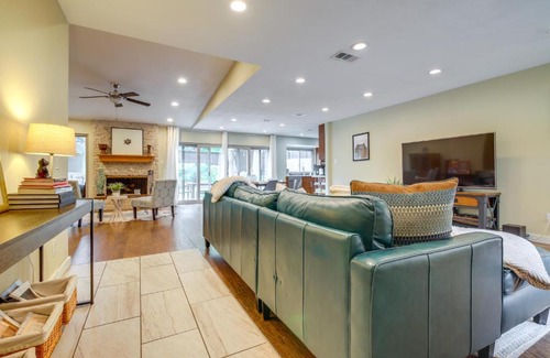 Barton Hills Casa | Pet-Friendly Austin Home with Private Yard!
