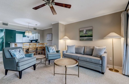 American Beach Casa | Pet Friendly | Beautifully Furnished 2nd Floor SailmakerTownhome | 2.5 Minute Walk to the Beach