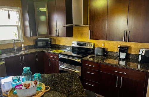 Colington Cabaña | Pet friendly beach house w/ Hot Tub - Short 0.4 mile walk to beach!