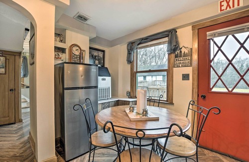 Hanover Park Casa | Pet-Friendly Bartlett Farmhouse w/ Deck!